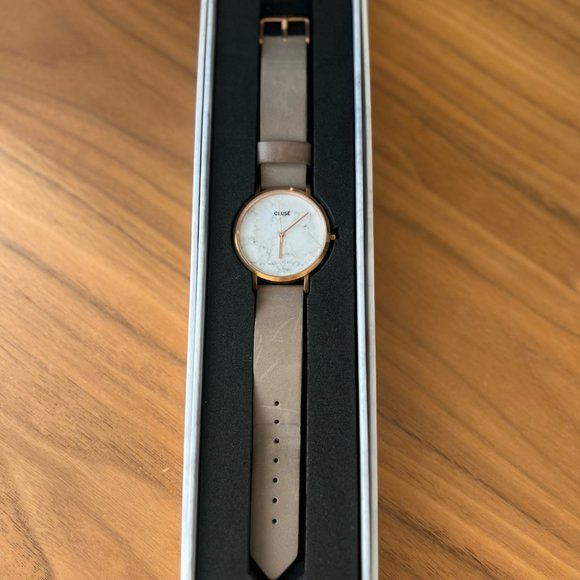 Cluse Marble Face Watch - Picture 3 of 3